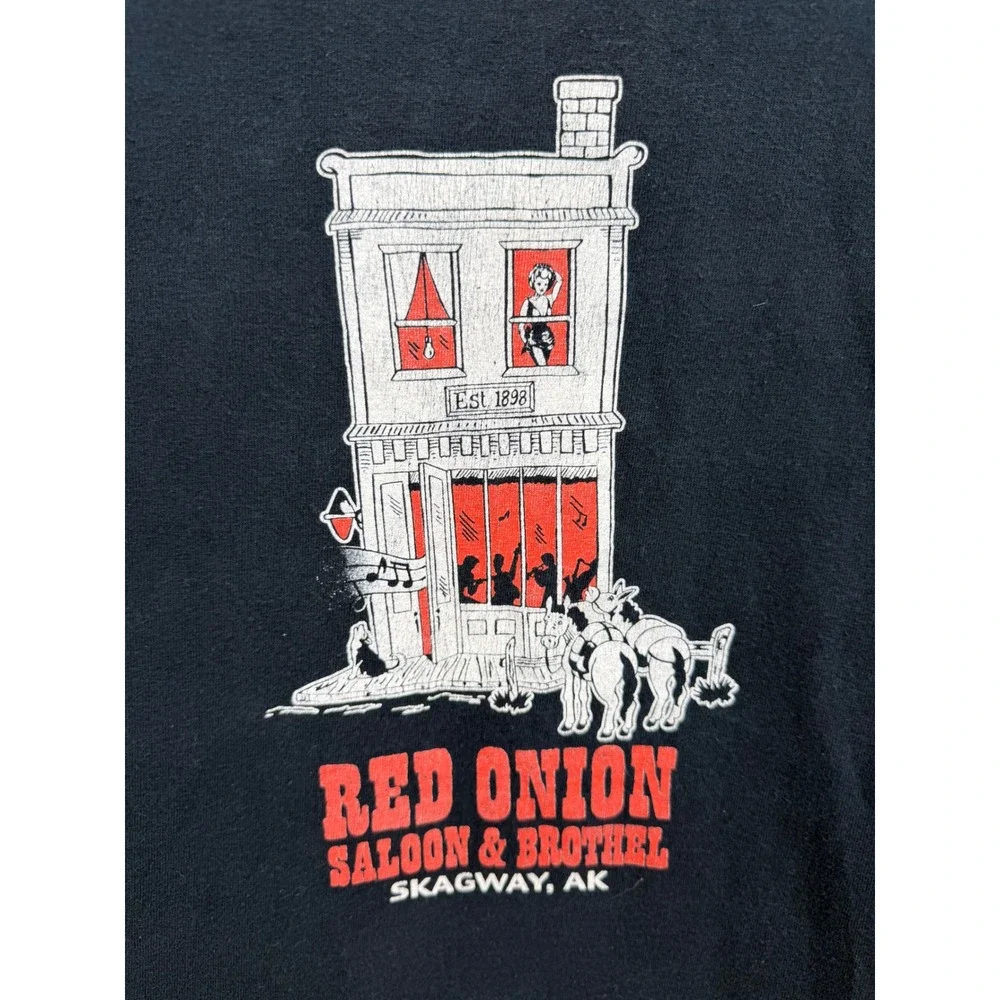 Gildan Red Onion Saloon Brothel T-Shirt Men Large Black Skagway Alaska Graphic